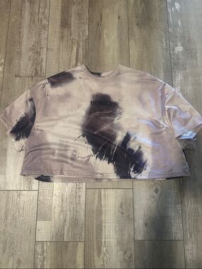 Cropped Tie-Dye Boxy Tee in Lavender and Black